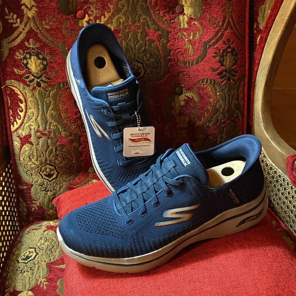 $70 Skechers sz. 13 men’s slip-ins sneakers. Navy, new in box